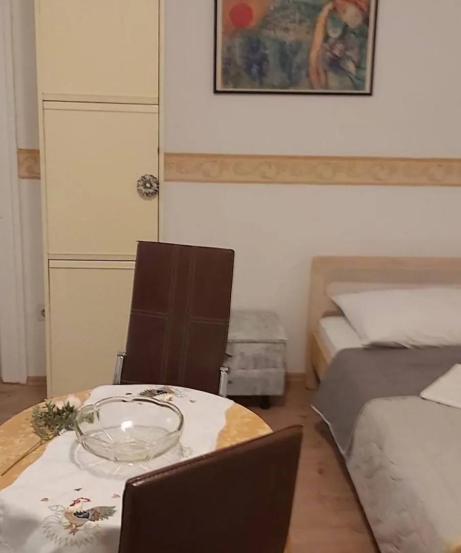 Hostel Room-Ivann Split